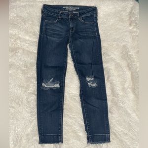 American Eagle Distressed Jeans Size 4